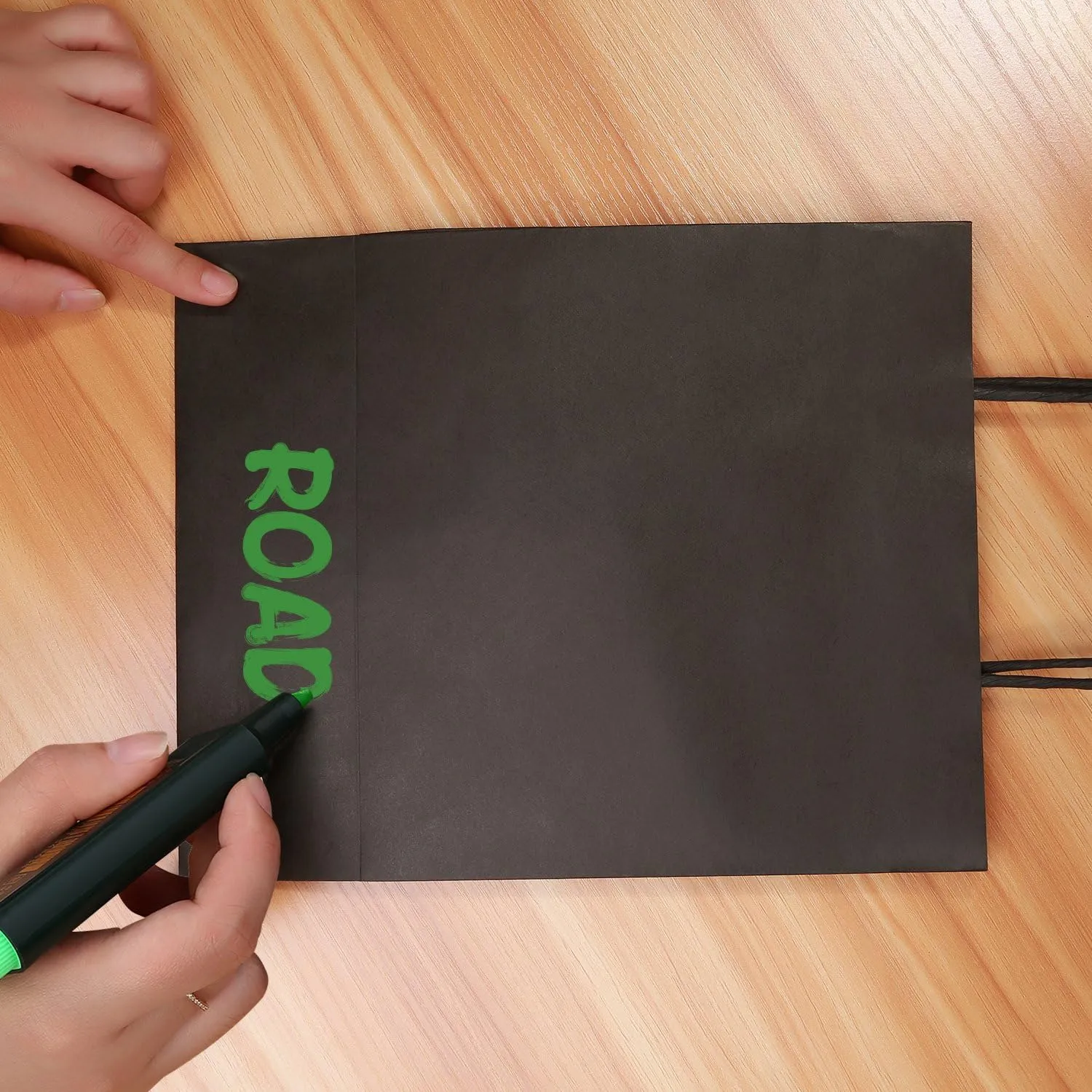 100Pcs Gift Bags Large, 10x5x13 Inches Black Gift Bags Bulk, Recycled Paper Bag With Handles, Kraft Bag For Shopping, Retail, Grocery, Boutique, Business, Mother's Day