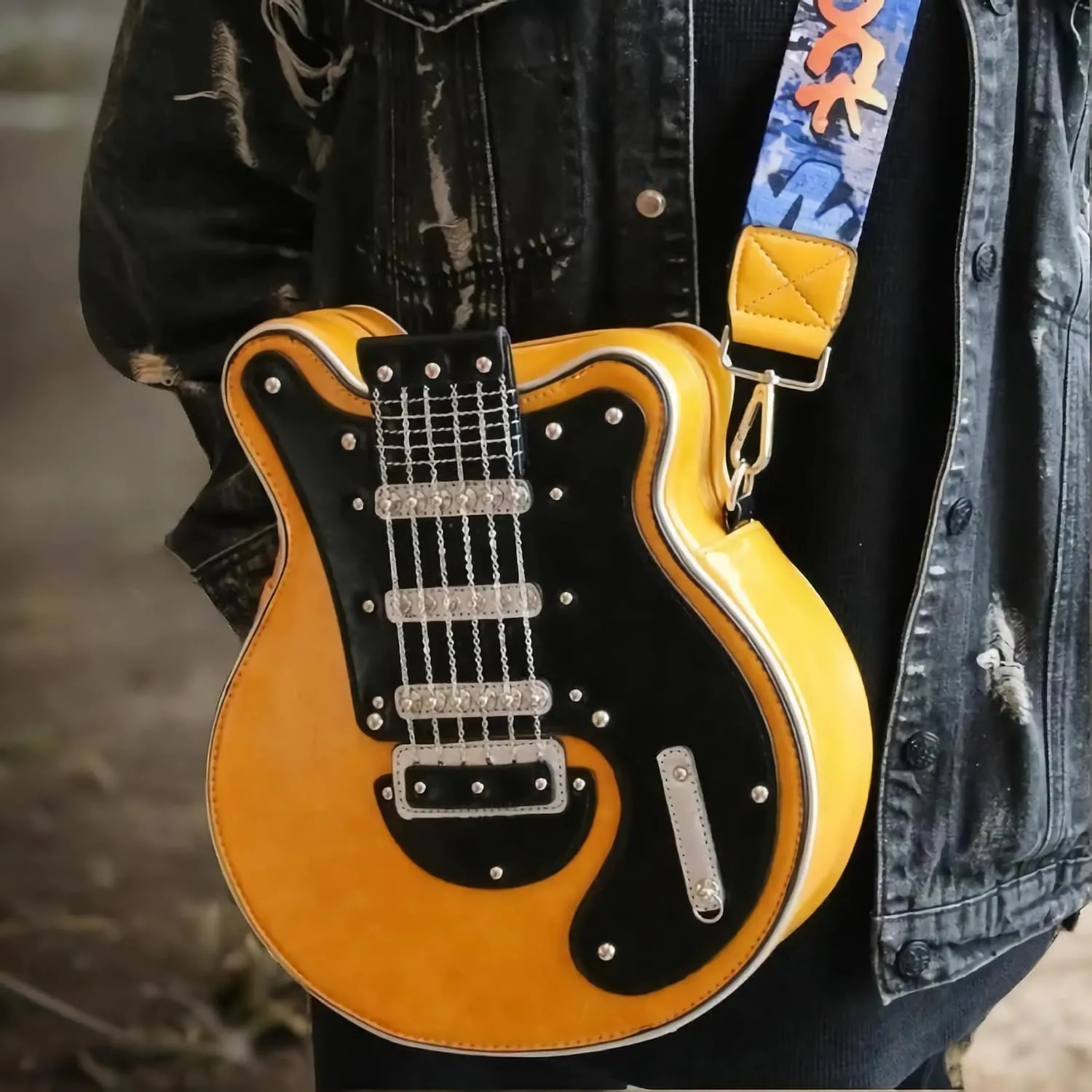 2024 Niche guitar-shaped crossbody bags, novelty crossbody bags, studd-embellished stylish shoulder bags