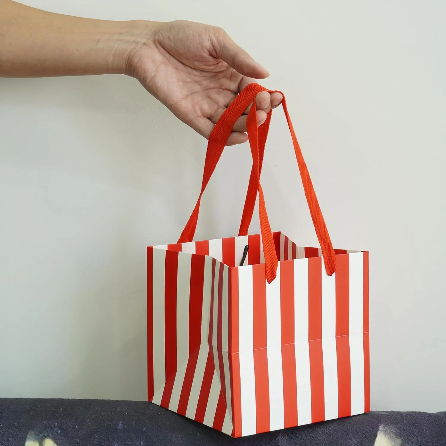 ADIDO EVA Red and White Striped Gift Bags, Red and White Gift Bags Small Square Gift Bag with Handles for Party Favor Bag (6x6x6 In, 10 CT)