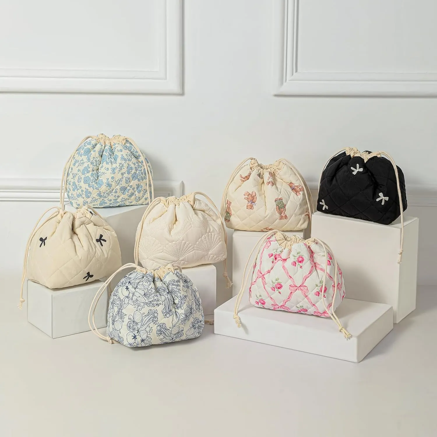 Cotton Quilted Drawstring Makeup Bag with Canvas Lining,Coquette Aesthetic Cute Travel Toiletry Bag,Drawstring Gift Bag for Women and Girls（03Pink Bows）