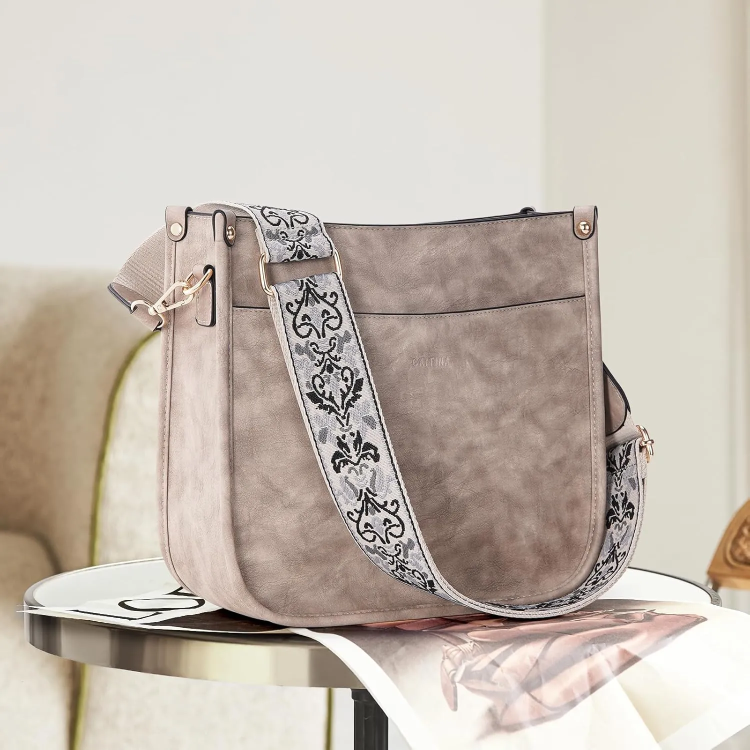 Crossbody Bag Women Vegan Leather Hobo Handbag Trendy Crossbody Shoulder Bag Purses For Women with 2 Adjustable Strap