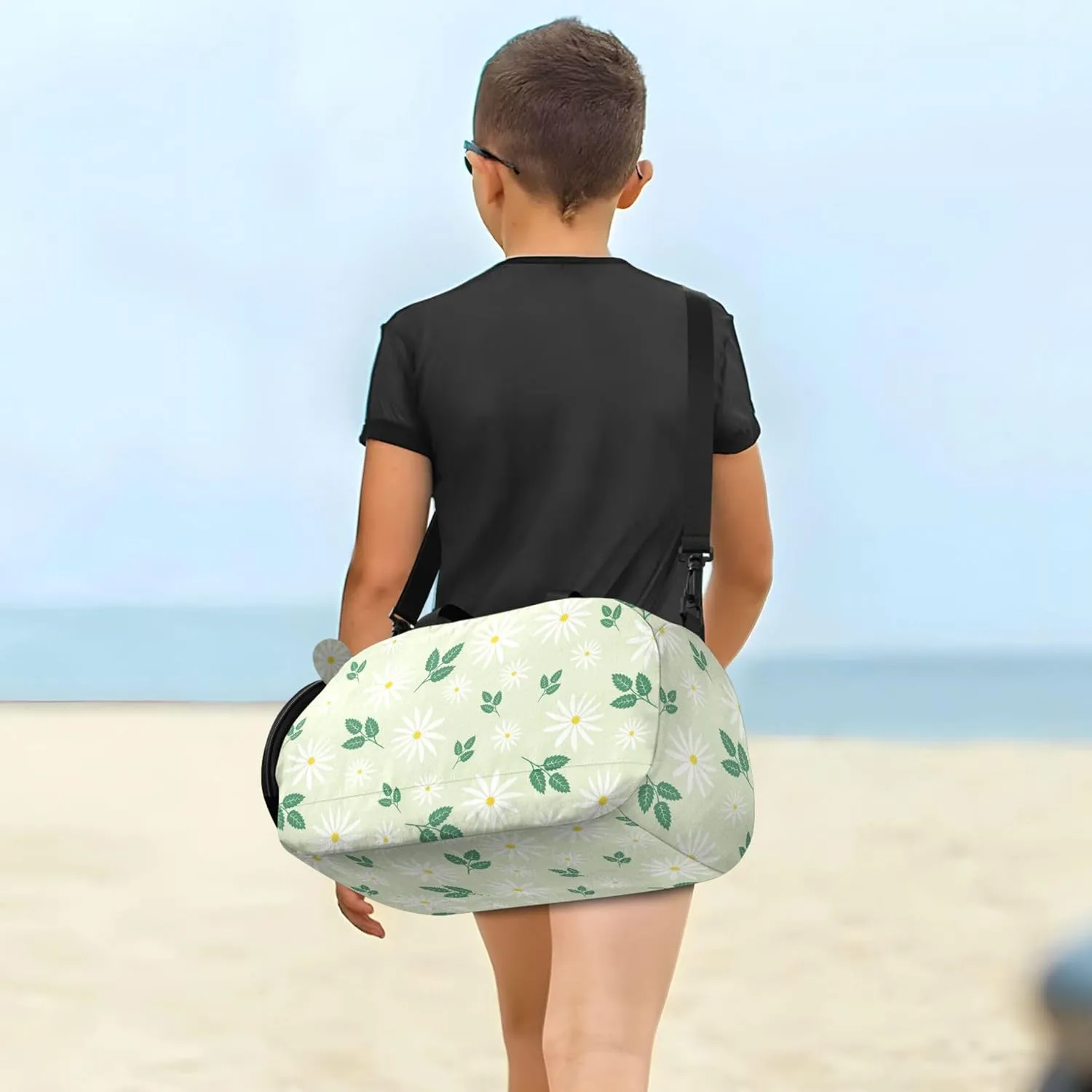 Daisy Floral Girl's Gym Duffel Bag with Shoes Compartment Multifunctional Kids Overnight Duffel Bag for School Practice, Sports, Travel