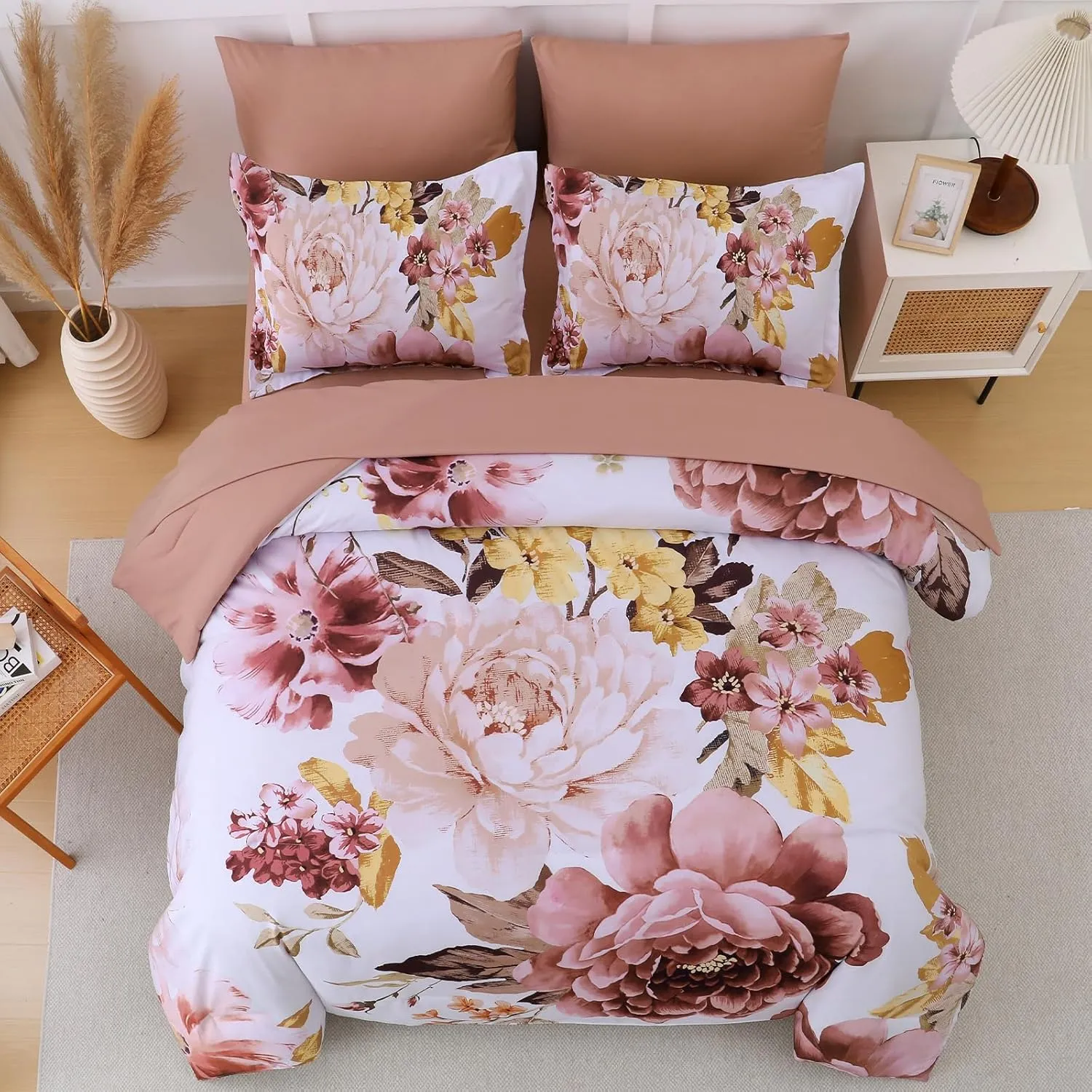 Dintszyayue Blush Comforter Set Queen Size 7 Pieces Floral Bed in a Bag Elegant Flower Bed Comforter Set Soft Bedding Sets for All Season with Flat Sheet, Fitted Sheets, Pillowcases & Shams