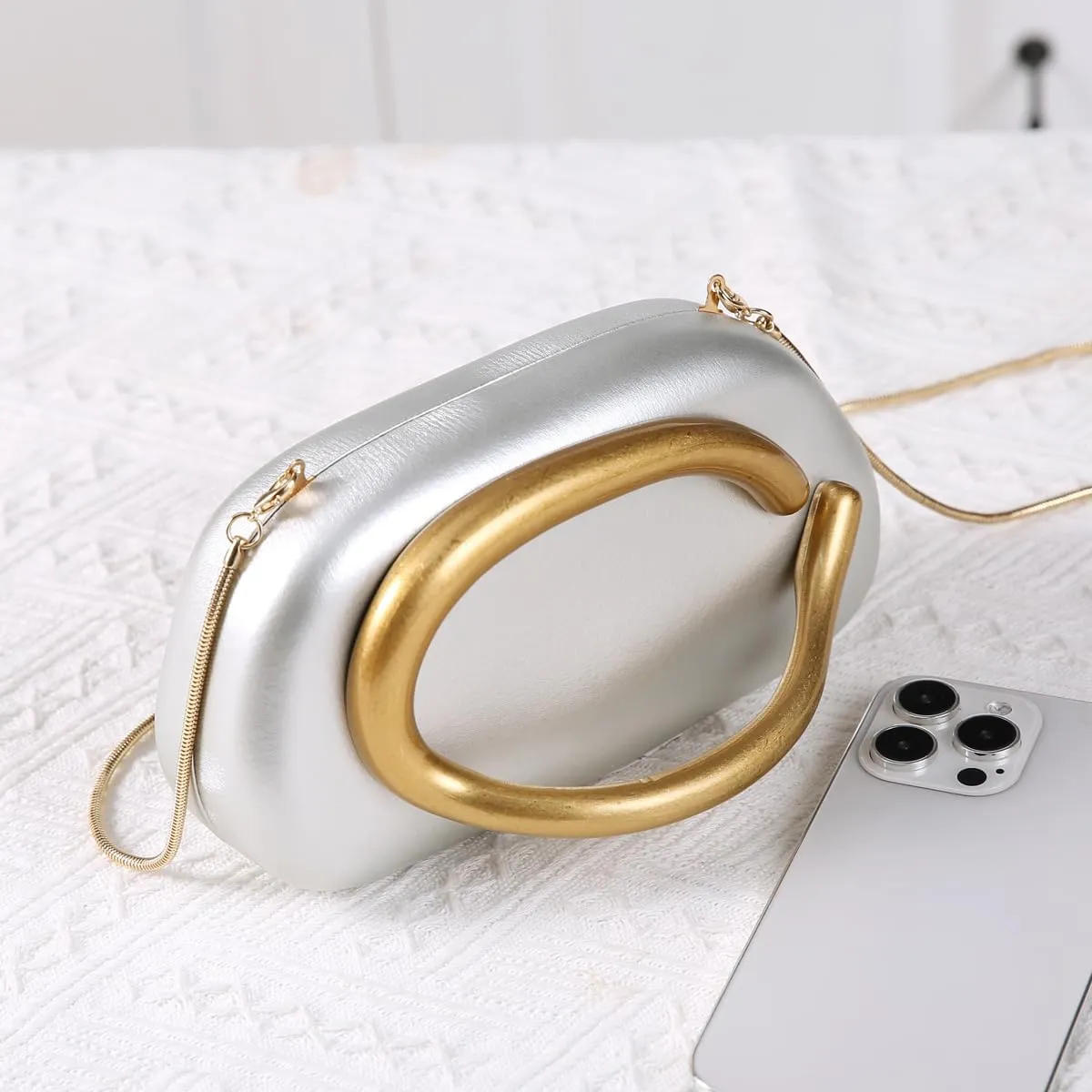 Dreubea Minimalist Gold-Tone Art Deco Clutch Bag – Elegant Metallic Accent Evening Handbag Purse for Women