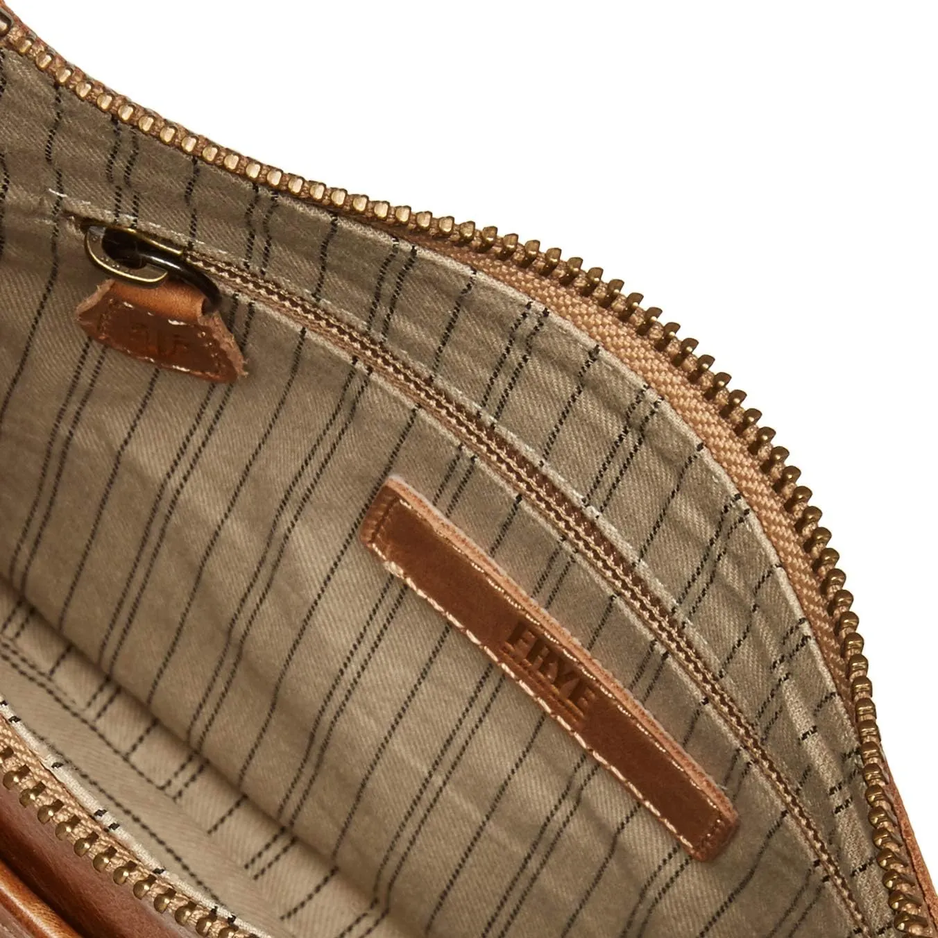 Frye Women's Melissa Swing Pack Zip Crossbody Bag, Handbag with Adjustable Strap & Pockets
