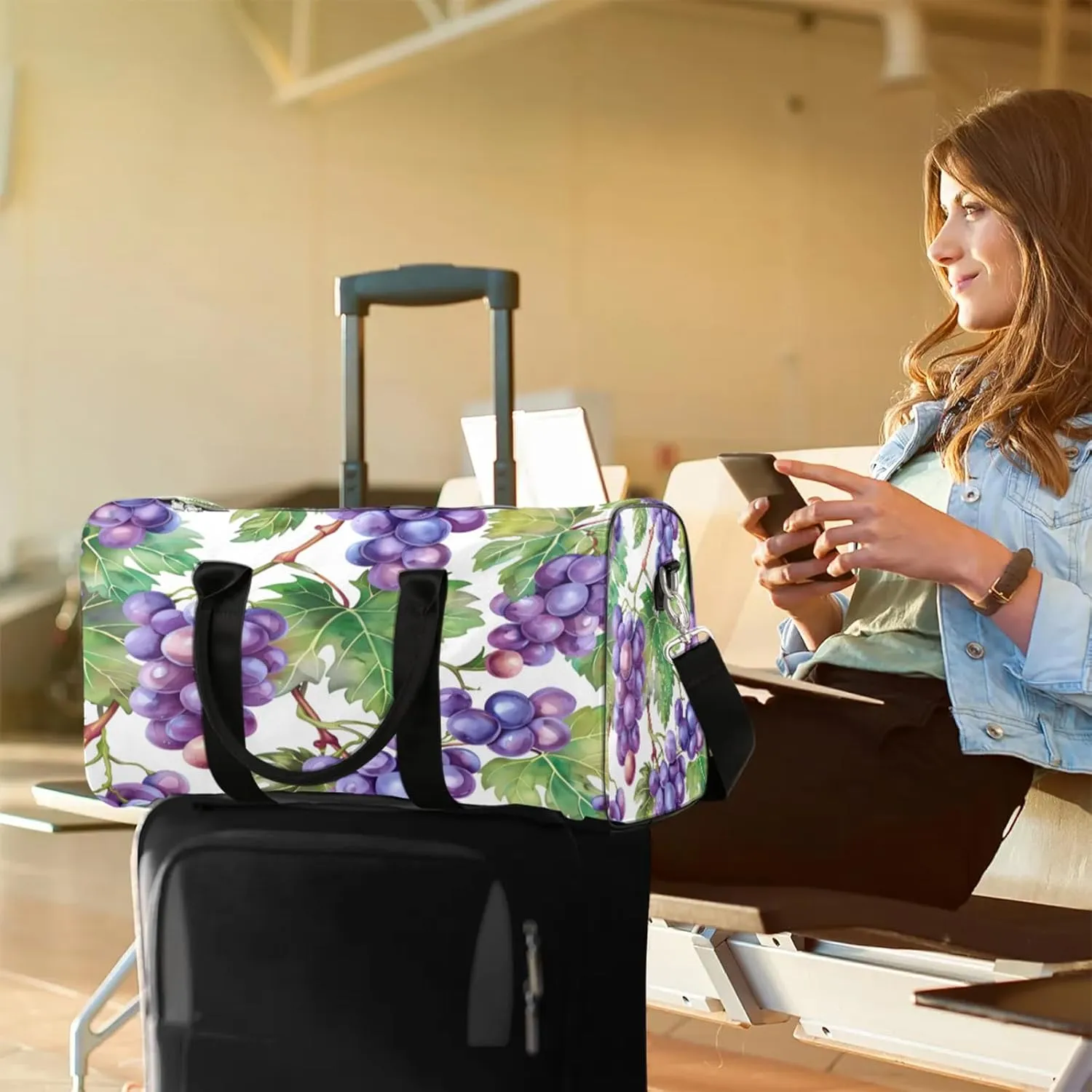 Grape Travel Bag for Men Women, Gym Duffle Bags for Travel, Carry On Luggage Bag, Weekender Overnight Workout Bags