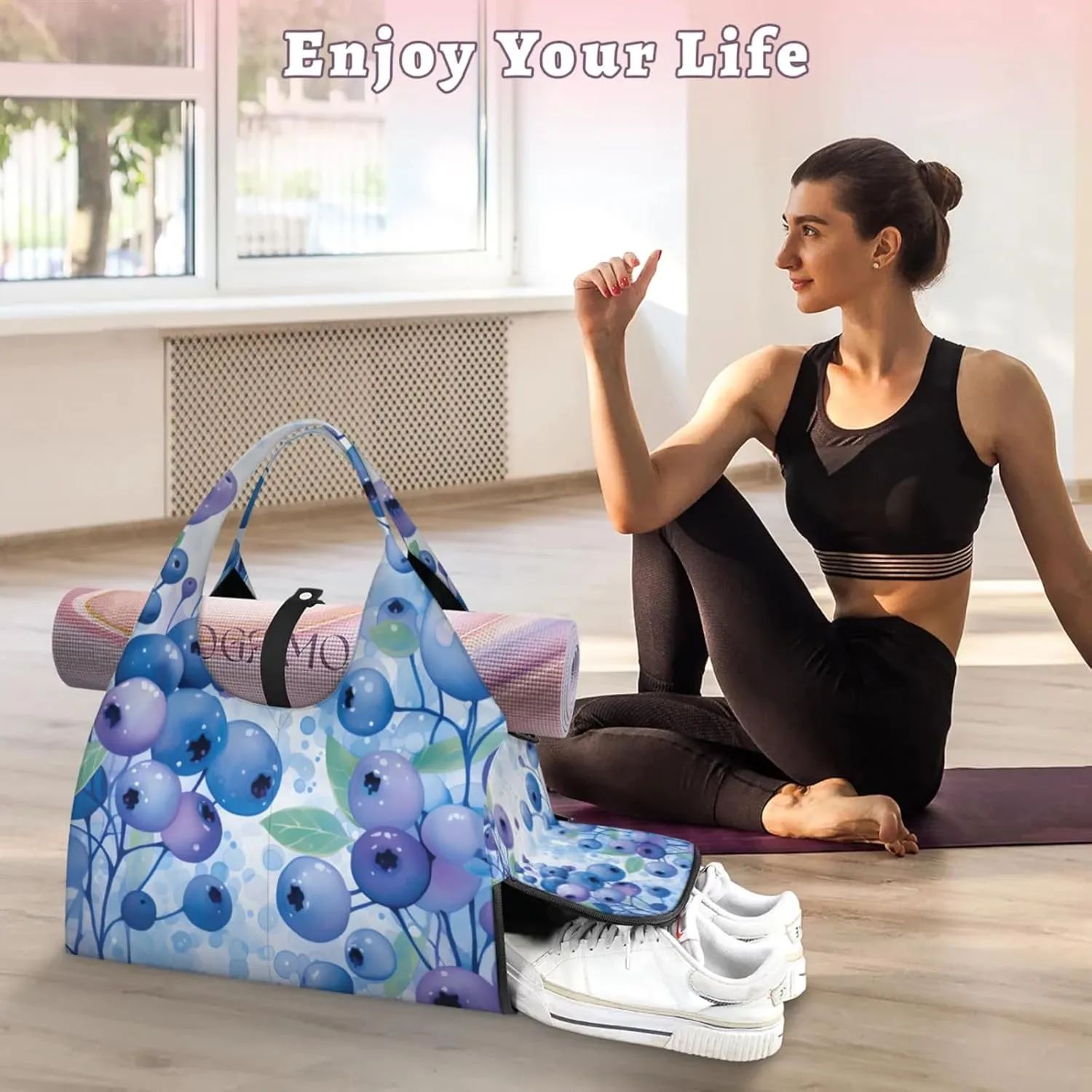 Gym Bag for Women Blueberries Duffel Bag with Shoe Compartment and Yoga Mat Holder Portable Weekender Bags Travel Tote Bags