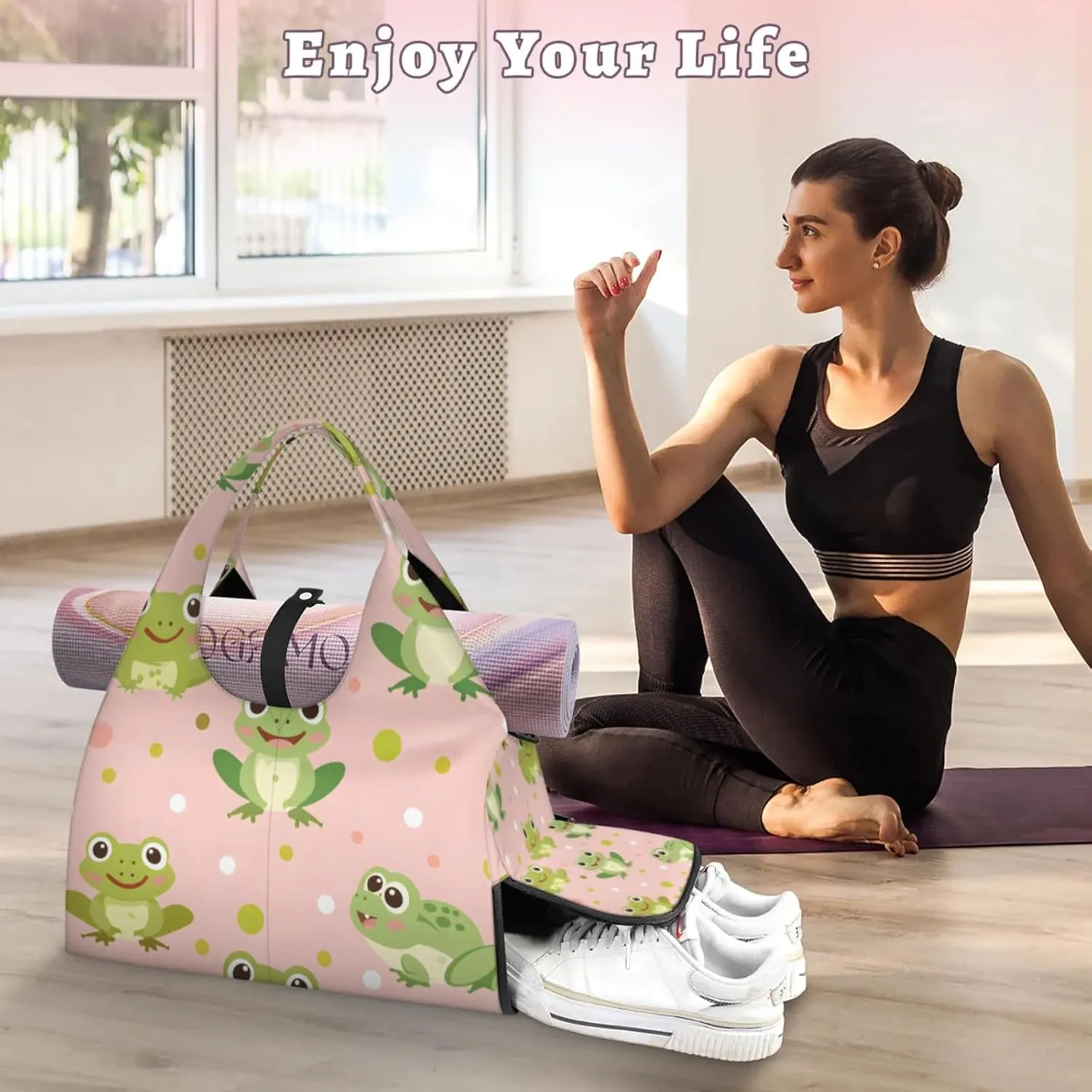 Gym Bag for Women Frogs Duffel Bag with Shoe Compartment and Yoga Mat Holder Portable Weekender Bags Travel Tote Bags