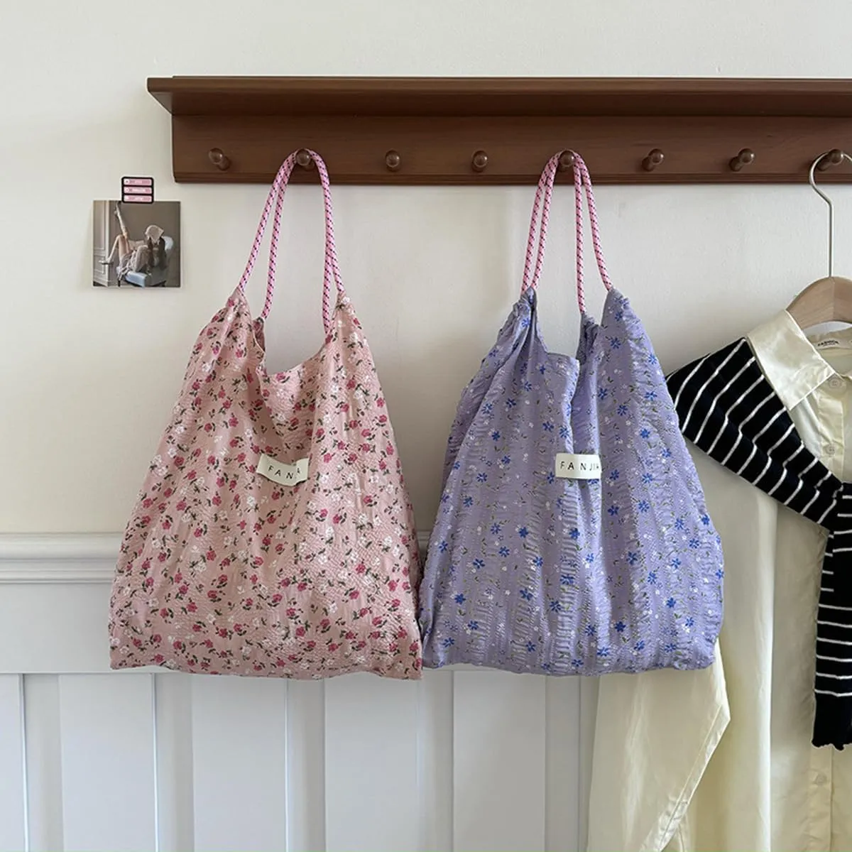 Korean version floral handbag for women's fresh Japanese style small floral shoulder bag with large capacity shopping bag