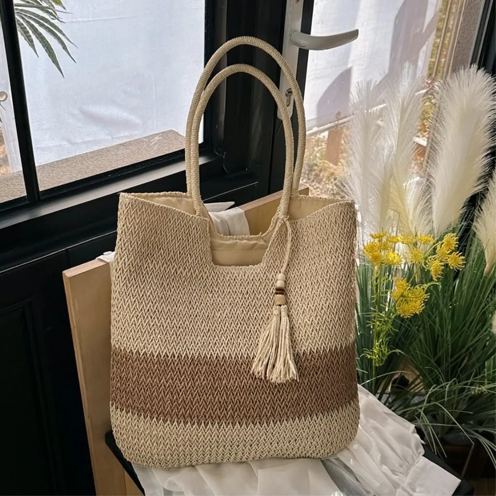 Large capacity Bag Casual Striped Straw Handbag with Tassels: Enjoy a Pleasant Time Ladies shoulder Bag