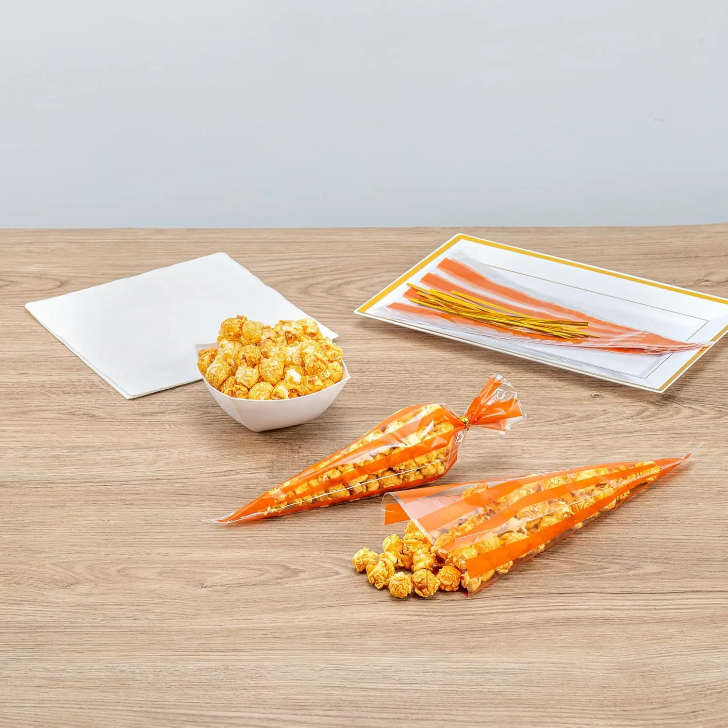 Restaurantware - Bag Tek 5.9 x 11 Inch Candy Bags, 8000 Gusseted Printed Candy Bags - Striped, Twist Ties Sold Separately, Plastic Candy Bags, Heat Sealable, For Holding Candies