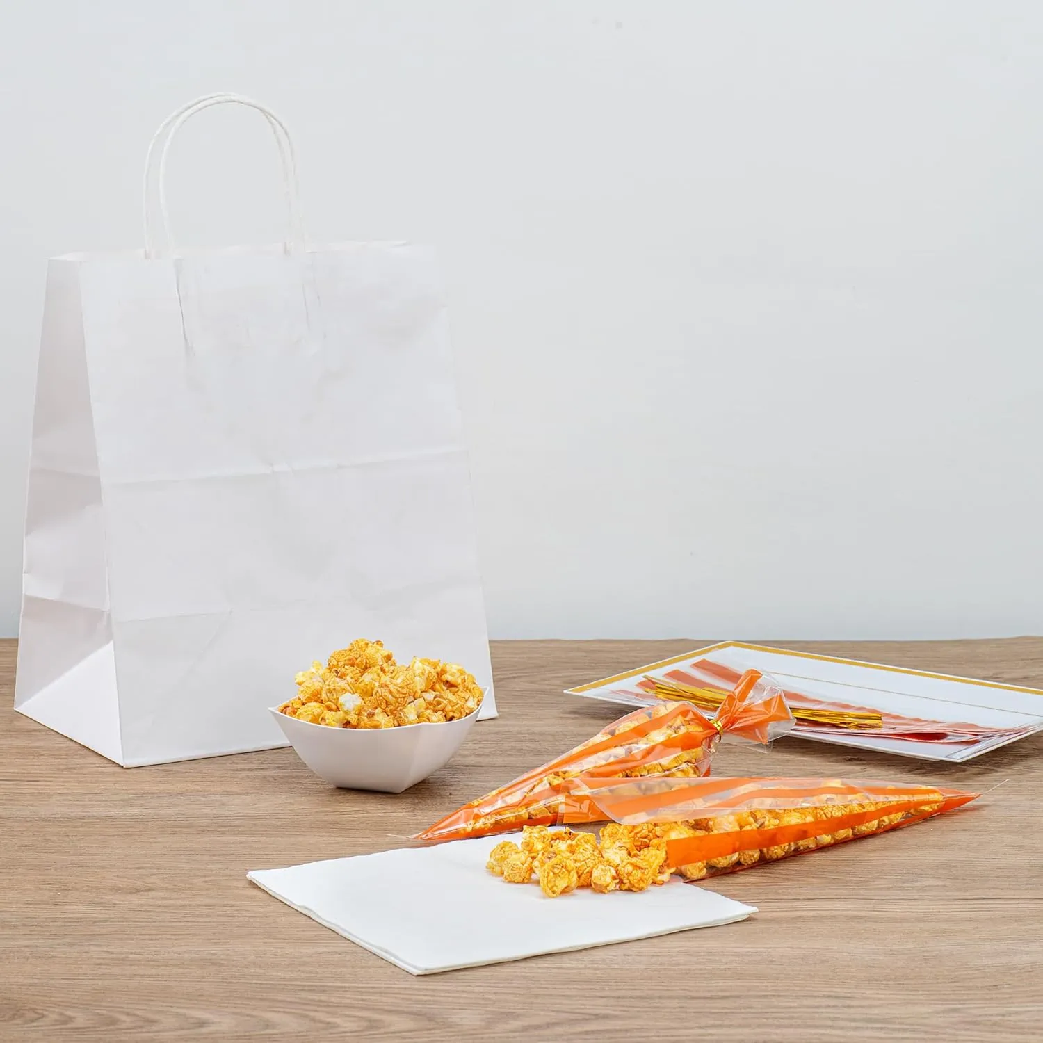 Restaurantware - Bag Tek 5.9 x 11 Inch Candy Bags, 8000 Gusseted Printed Candy Bags - Striped, Twist Ties Sold Separately, Plastic Candy Bags, Heat Sealable, For Holding Candies