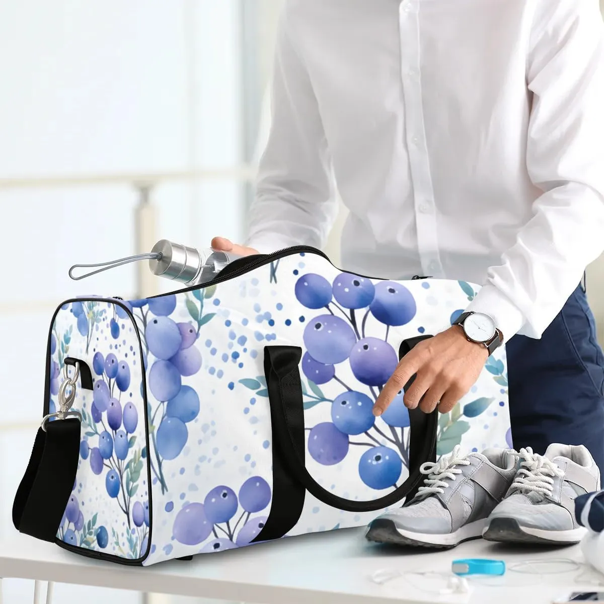 Travel Duffle Bag Fruit Berries Green Leaves Gym Bags for Men Women Travel Duffel Bags with Adjustable Shoulder Strap Carry On Weekender Bag