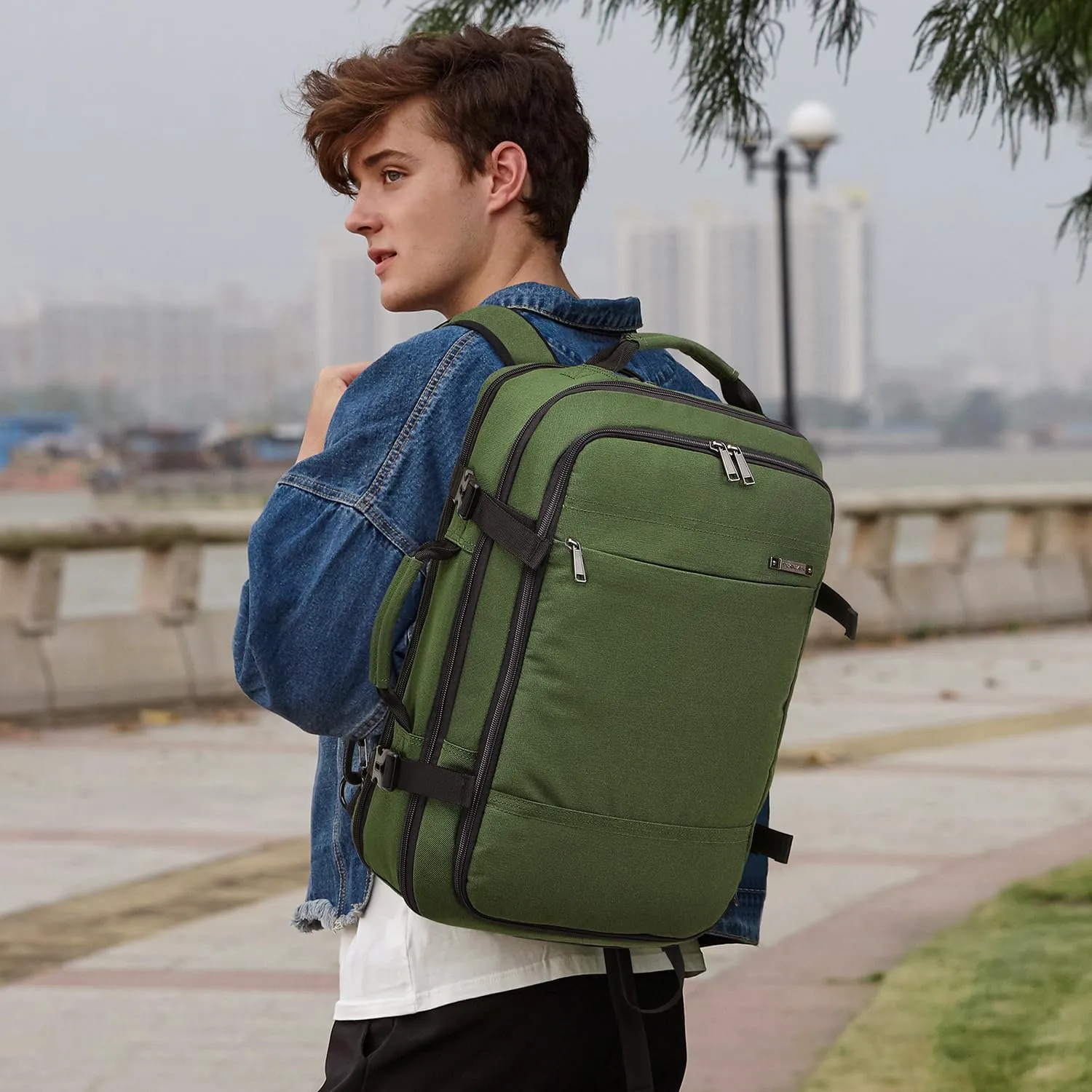 TUGUAN 17 Inch Laptop Backpack 36L Small Computer Backpack with USB Charging Port Green Business Laptop Backpacks for Men Expandable Work Backpacks for Women - Suitable for Work and Commuting