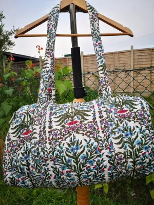 Yille Handmade Cotton Block Print Duffle Travel Bag Gym Yoga Bag,Quilted Bag Everyday use Gift for Someone Special Occasionally (White Temple)